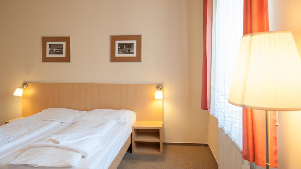 Hotel V Centru Чешка Будьовица Стая снимка